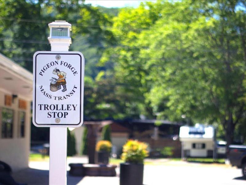 Lovely 2br Model In The Smokies Chalet Pigeon Forge